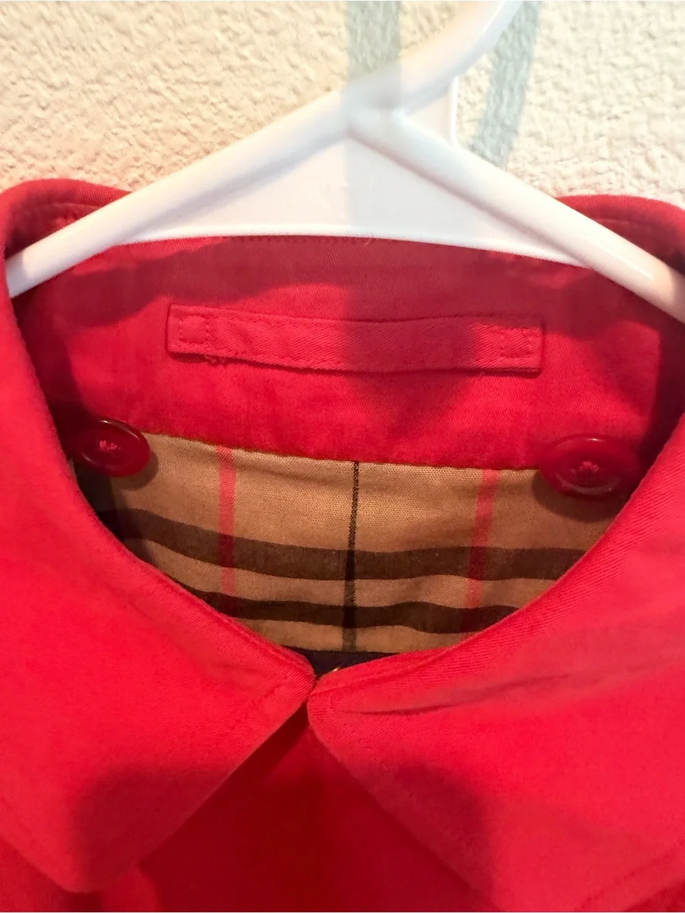 Burberry Red Double-Breasted Trench Coat with Gold Buttons - Picture 4 of 11